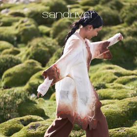 真丝羊绒相拼手工毡女大衣  SJF97W310N