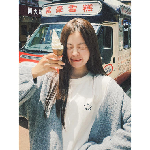 【129元任选2件】现货！简约笑脸印花长袖T恤 商品图2