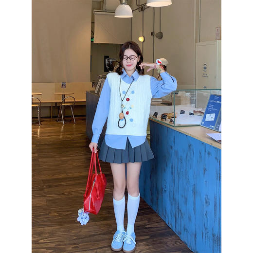 【149元任选2件】最后一波现货！学院风刺绣设计针织马甲 商品图1