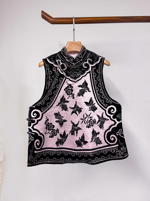 X252205漳绒马甲。 商品图4