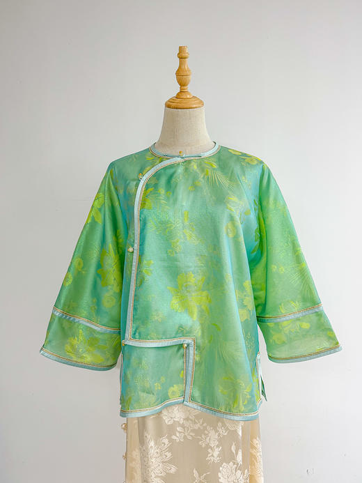 C251702上衣。 商品图2