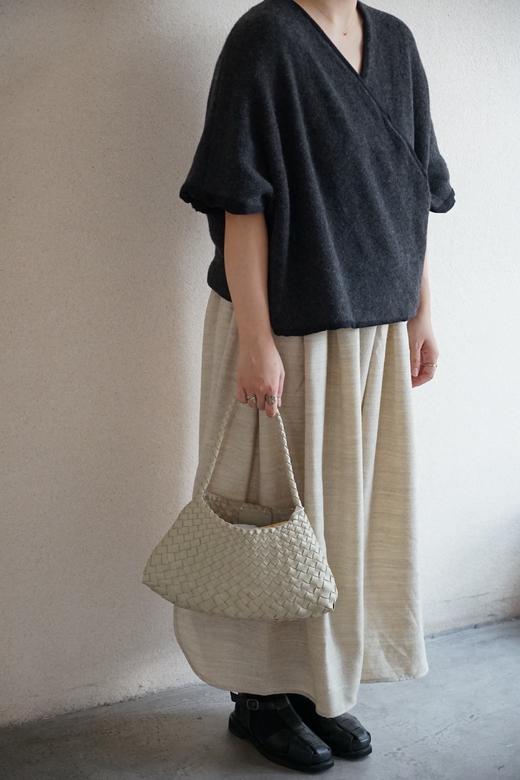 elsa esturgie炭黑落肩背心 商品图10