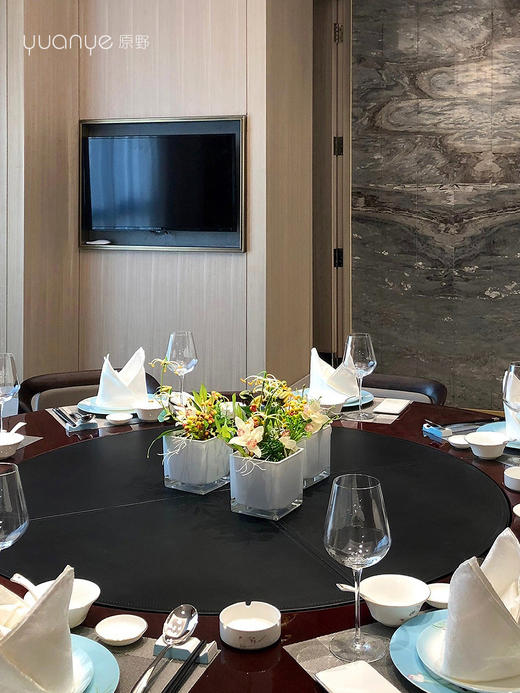 酒店包厢桌面装饰花假花大圆桌转盘中间摆设件轻奢组合餐桌花摆花 商品图0