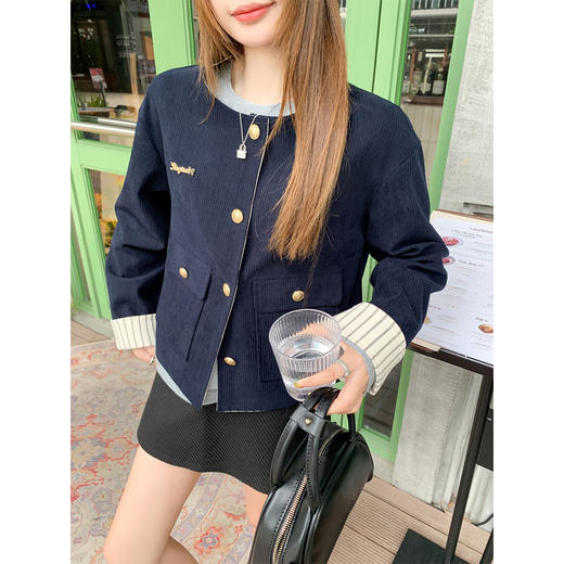 【269元任选2件】现货！成本巨贵，拍下包赚！！藏蓝色拼接短外套 商品图2