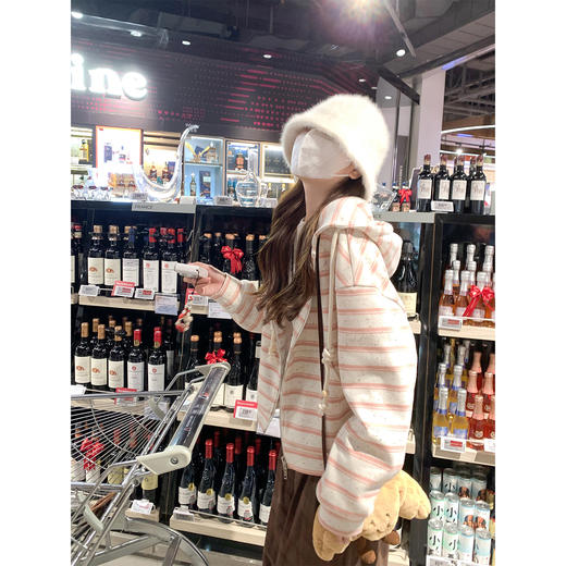 <曾小咸推荐>现货秒杀！微信超特价！粉色条纹连帽短外套 日常249.99 立减110 秒杀139.99！ 商品图3