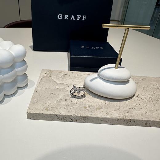 G460格拉夫棱角排钻戒指 商品图3