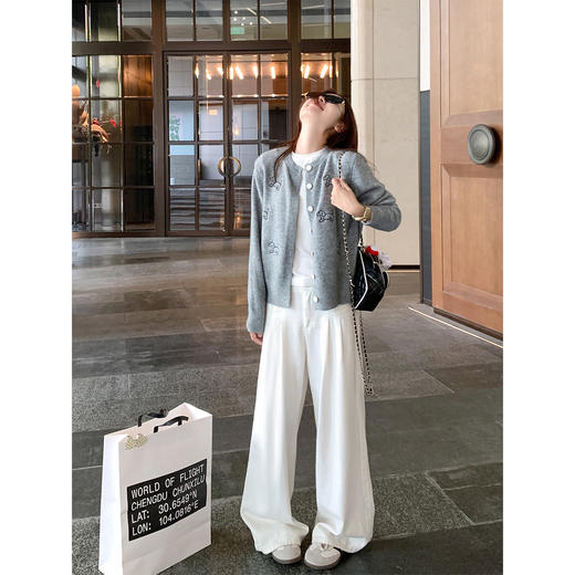 <曾小咸推荐>现货秒杀！微信超特价！可爱小狗刺绣针织开衫 日常169.99 立减90 秒杀79.99！ 商品图3