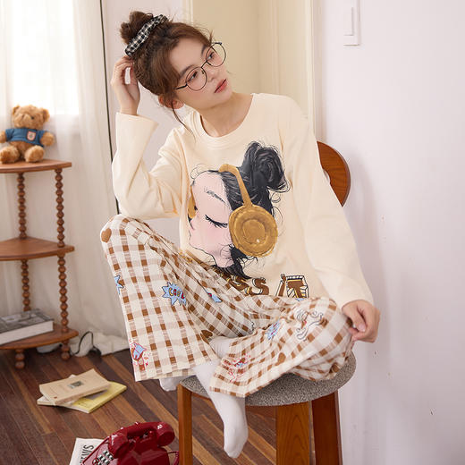 【超模君严选 云朵棉自带bra睡衣套装】简约圆领 天然植物印染 自带胸垫 兔穿bra防凸点 无感胸垫柔软亲肤 裤子阔腿版型 包容性强 商品图1