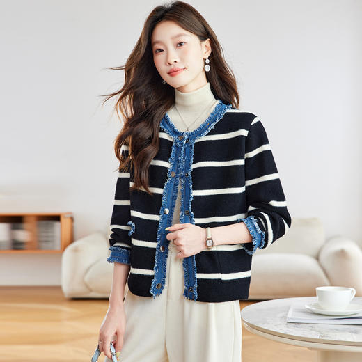 XFY3068秋季设计感长袖外套女短款秋装2025新款外搭宽松休闲开衫流苏上衣 商品图2