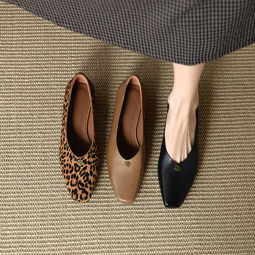 【预售5天】真皮粗跟复古风豹纹小皮鞋，一脚蹬中跟方头浅口山茶花单鞋YX&A1815 商品图2