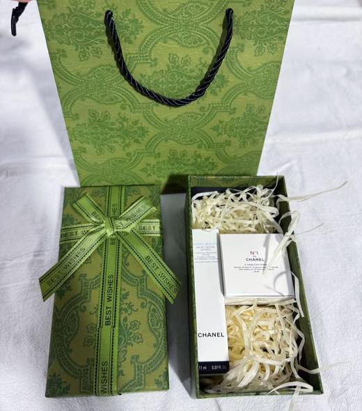 教师节 香奈儿山茶花唇部精华+香奈儿唇颊蜜02 商品图0