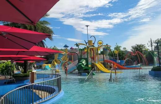 含门票套餐【剑门关国际温泉大酒店】298元起抢高级房1晚+温泉+接送服务+油毛肚火锅抵用券20元1份 商品图3