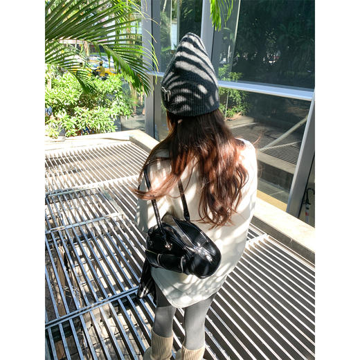 <曾小咸推荐>可爱小狗刺绣长袖卫衣 商品图4