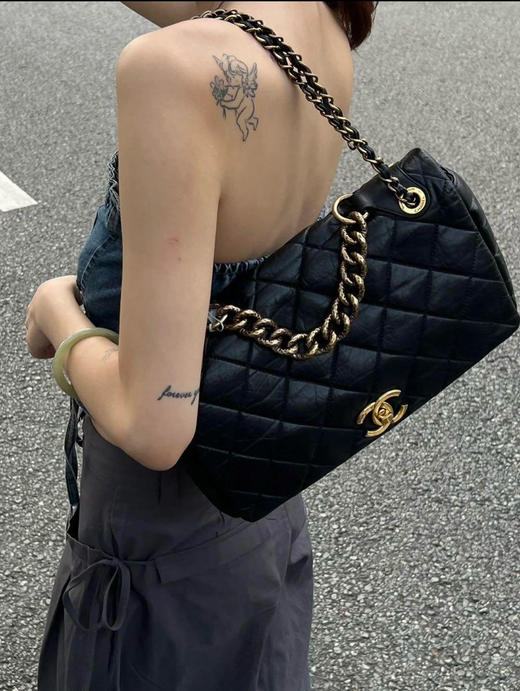 CHANEL 孟买 黑金 油蜡牛皮 手提 斜挎包 商品图1