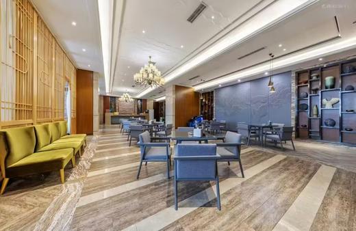 含门票套餐【剑门关国际温泉大酒店】298元起抢高级房1晚+温泉+接送服务+油毛肚火锅抵用券20元1份 商品图4