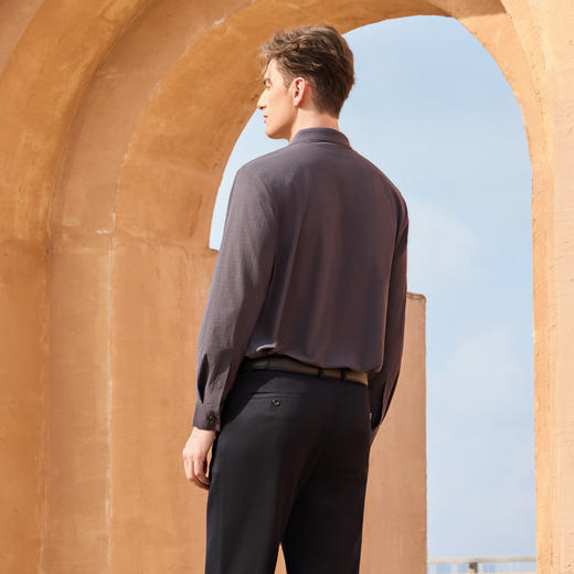 半身缘男装 春季长袖商务衬衫垂感不起皱简约时尚261312M01010006 商品图4