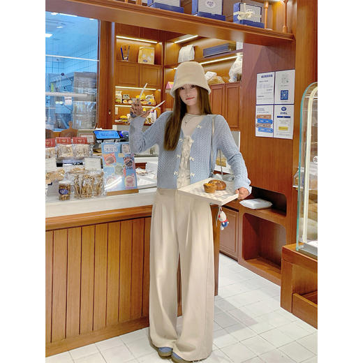 【179元任选2件】最后一波现货！蝴蝶结绑带设计针织衫 商品图3