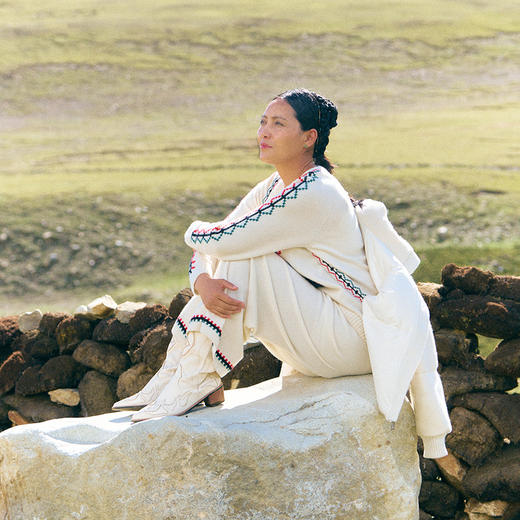 手工哈尼绣羊绒套衫  SJF97W239N 商品图2