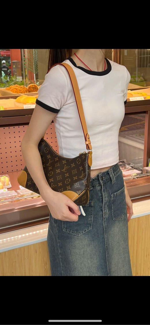 LV boulogne 老花 黄牛角 斜挎包 商品图2
