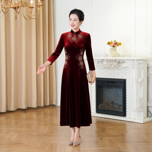 HYX秋装新款高级感韩国绒旗袍连衣裙婚礼国潮婚宴装气质大摆裙 商品图1