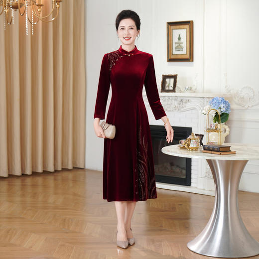 HYX秋装新款高级感韩国绒旗袍连衣裙婚礼婚宴装气质大摆 商品图1