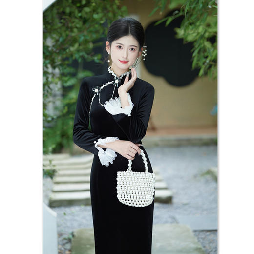 GX时尚改良新中式丝绒长袖旗袍2025秋新款年轻女士高级感旗袍 商品图0