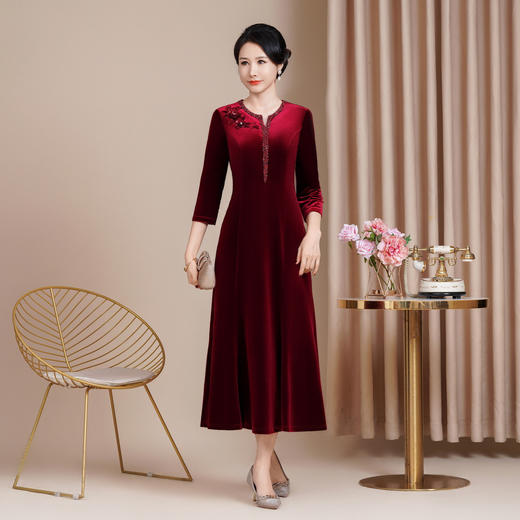 HYX秋装新款高级感丝绒旗袍连衣裙婚礼国潮婚宴装气质大摆 商品图2