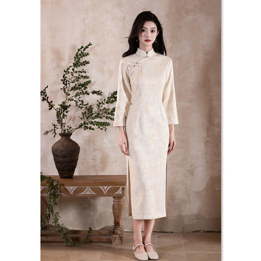 GX复古中国风素雅格子长款七分袖旗袍2025早秋新款年轻款中式旗袍裙 商品图3