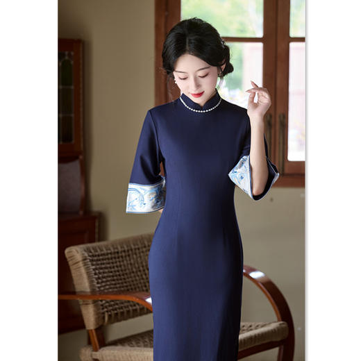 GX时尚改良新中式长款倒大袖拼接旗袍2025秋新款日常气质旗袍 商品图3
