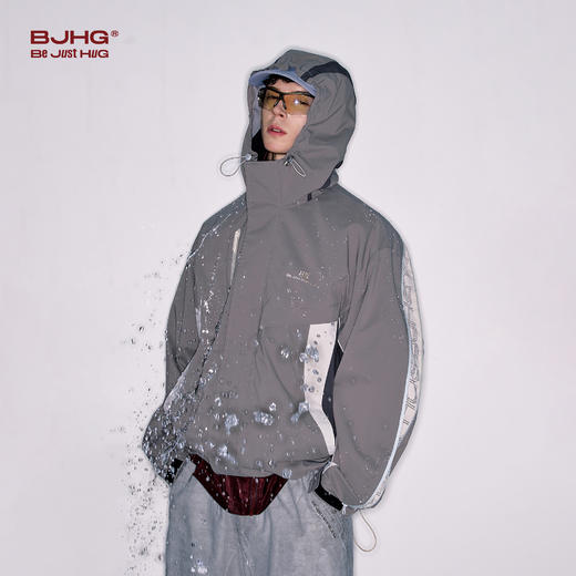 BJHG不计后果冲锋连帽外套男款秋季三防宽松舒适户外运动夹克上衣 商品图2