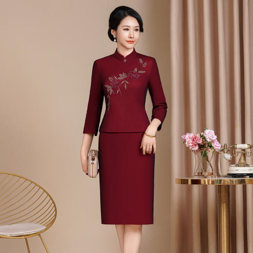 HYX国风旗袍套装两件套改良版立领上衣短裙钉珠时尚敬酒服长袖女 商品图0