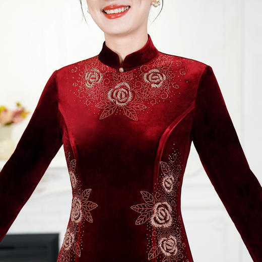 HYX秋装新款高级感韩国绒旗袍连衣裙婚礼国潮婚宴装气质大摆裙 商品图3