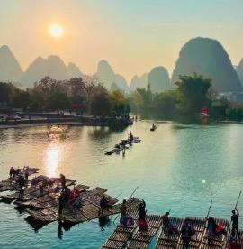 【十一单飞】10.2~7广西阳朔户外营:探洞\溜索\速降\洞穴桨板\溯溪瀑降\赏漓江\鸬鹚夜捕\古镇定向|10~16岁单飞