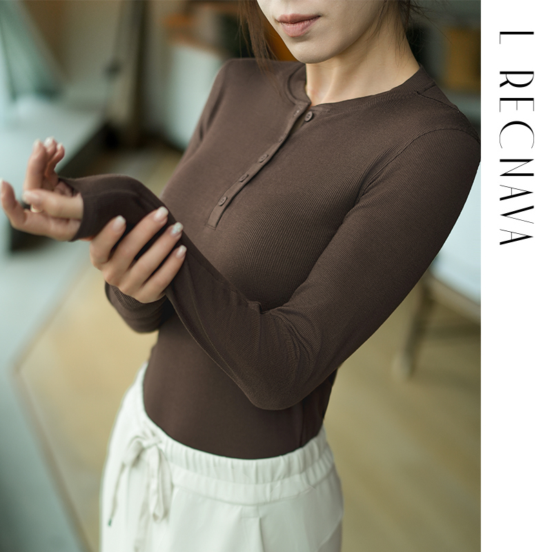 L RECNAVA 莫代尔软糯长袖针织 竖纹纽扣半开襟打底衫