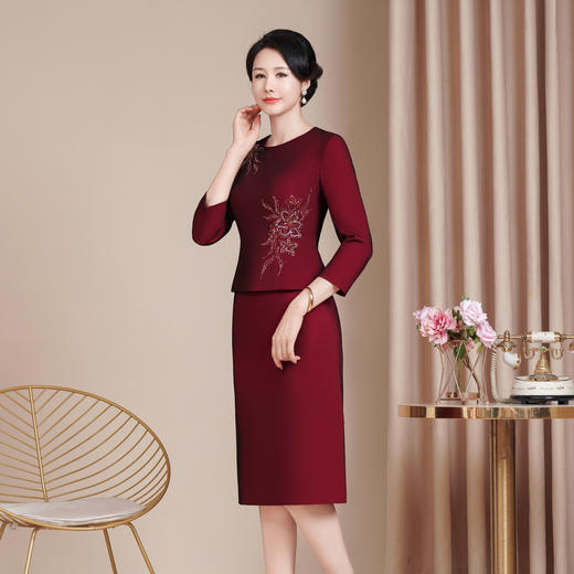 HYX国风旗袍套装两件套改良版钉珠时尚敬酒服长袖日常装 商品图2