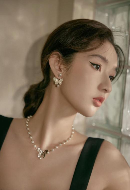 迪奥 24年早春最新款绝美系列 蝴蝶大小珠耳钉 周也，江疏影同款（ZS*XJ） 商品图3