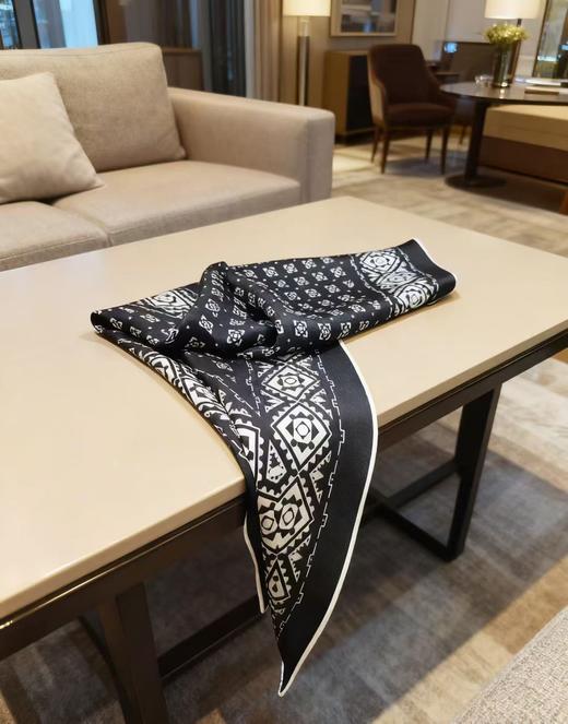 优品堂『絮语』绫罗绸缎的“绫”桑蚕丝菱形巾与三角巾 商品图8