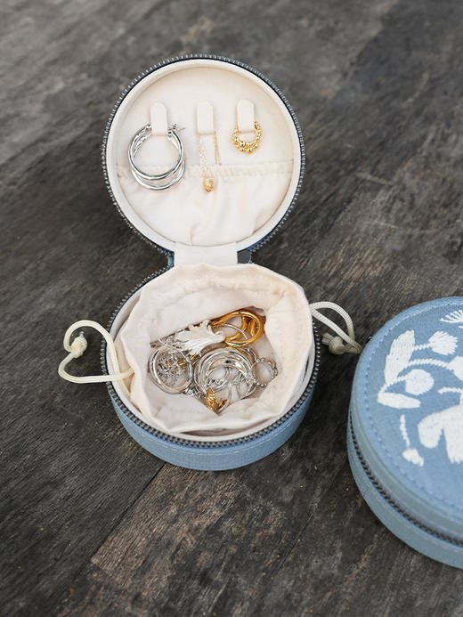 1800积分兑换  PETIT SCHAN小闪 玲珑 亚麻混纺刺绣首饰盒 商品图5