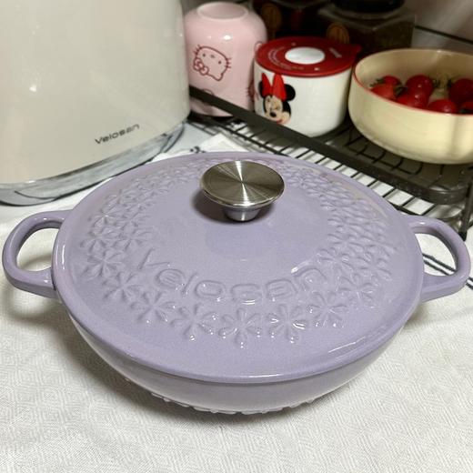 【清仓捡漏！】温仑山Velosan 太阳花系列珐琅锅 22CM 粉色/紫色 进口多玛德 (Tomat c)白珐琅瓷釉+灰底釉，储热技术锁住营养；万用“神锅”，全炉灶通用 商品图11