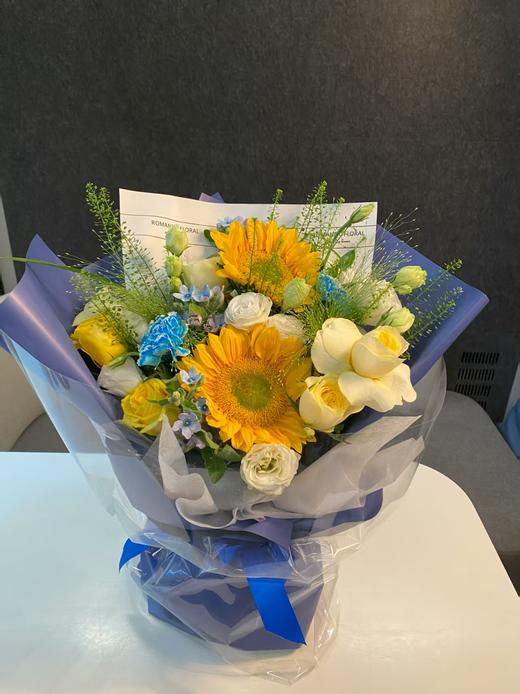 蓝色系向日葵混搭花束 商品图0