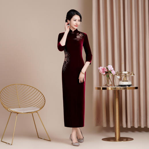 HYX新款修身改良版丝绒旗袍女喜结婚婆婆喜妈妈敬酒服长款中袖 商品图1