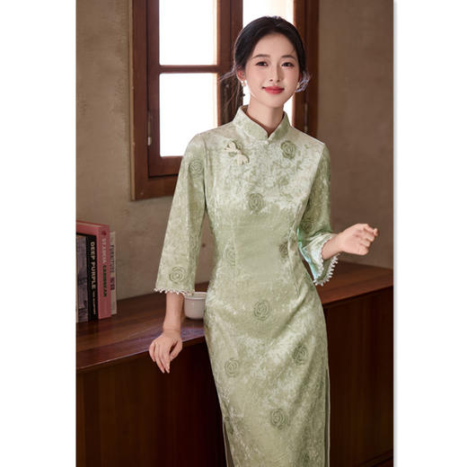 GX钻石绒长款七分袖旗袍2025秋季新款复古中国风年轻女士日常穿旗袍 商品图3