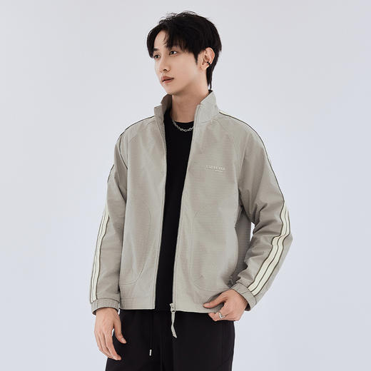 【新品上新】HX 春秋季立领茄克衫外套S105533305101/02 商品图7