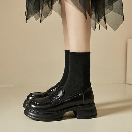 西遇增高厚底乐福鞋女新款秋季法式简约一脚蹬单鞋黑色小皮鞋D0333052 商品图2