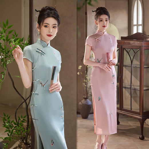 纯色长款绣花短袖旗袍新款复古国风年轻女士宴会修身旗袍 商品图3