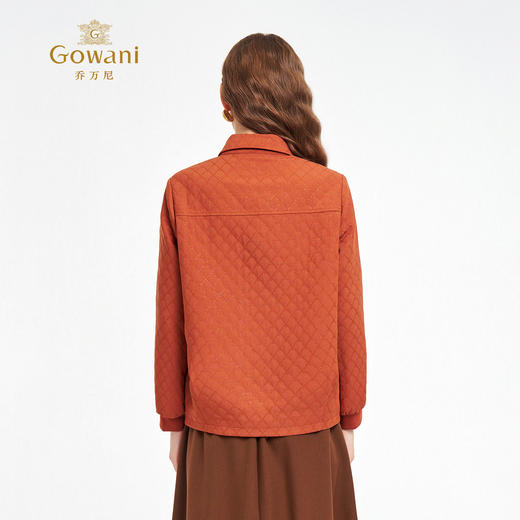 乔万尼2025秋季新品菱格宽松两色短款外套ED3B217 商品图4