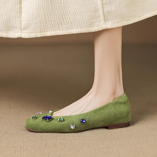 【预售5天】法式浅口单鞋女秋季新款百搭圆头低跟复古水钻装饰女鞋FDME&FD9122-1 商品图1