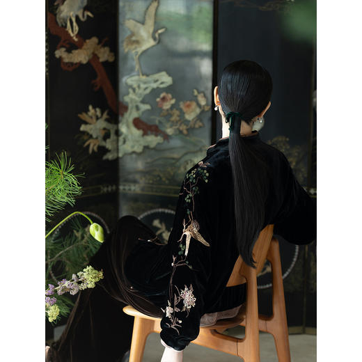 牧衣游原创 丝绒精工手绣短外套秋季新款宽松禅意东方开衫 韶光 商品图2