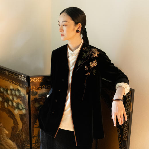 牧衣游原创 丝绒手工刺绣短外套古风禅意东方百搭新中式开衫 九歌 商品图0