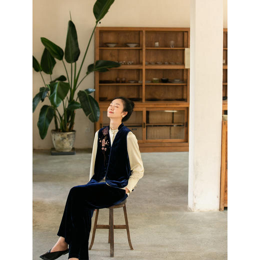 【经典回归】牧衣游丝绒手绣马夹 限量福利款 小尖尖不支持会员折 商品图2